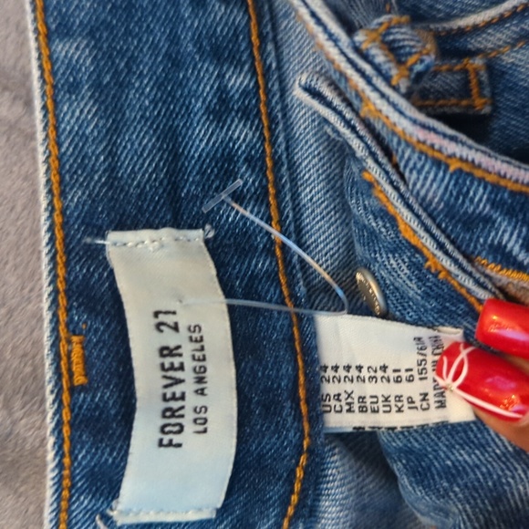 Jeans - Picture 2 of 2